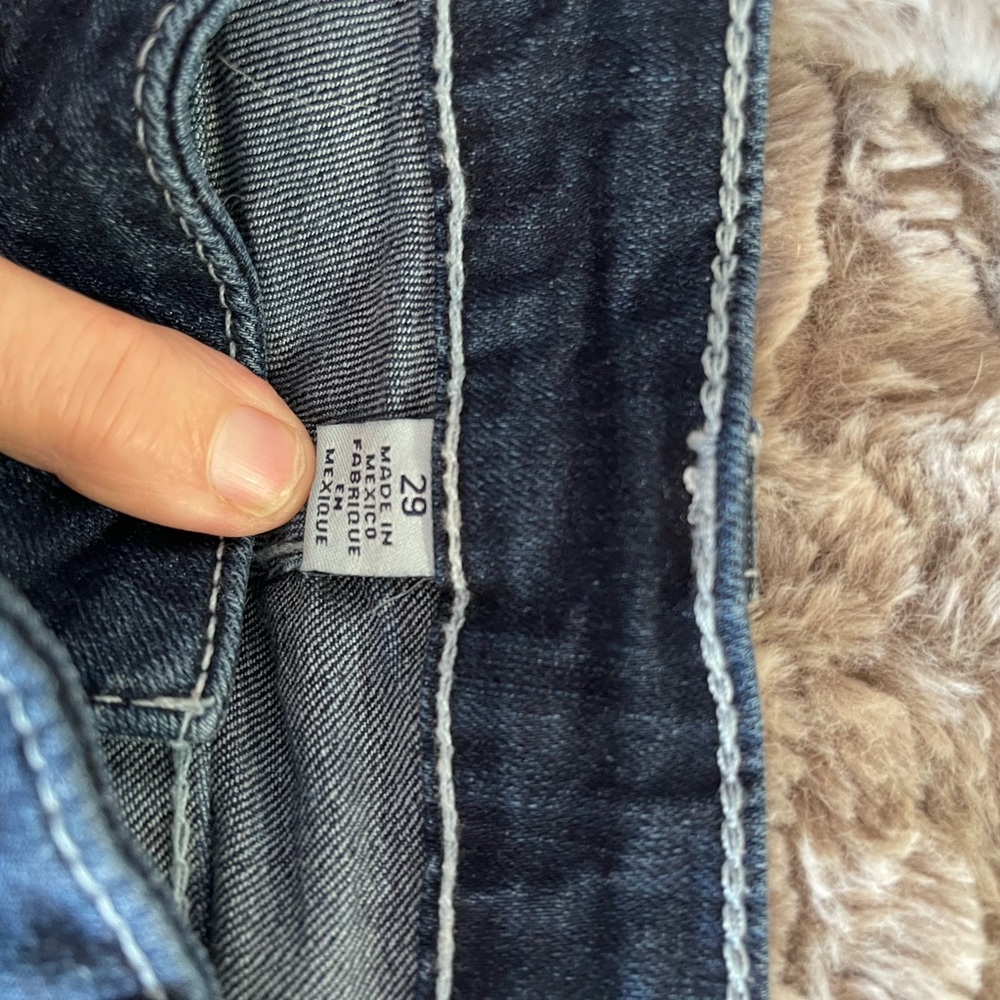 True Religion MID CUTOFF size 29 excellent condition - Picture 3 of 4